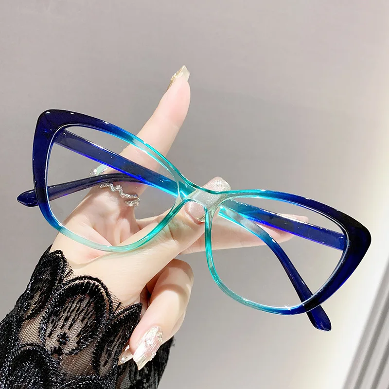 Sleek Cat Eye Myopia Glasses for Women with Anti Blue Light Technology