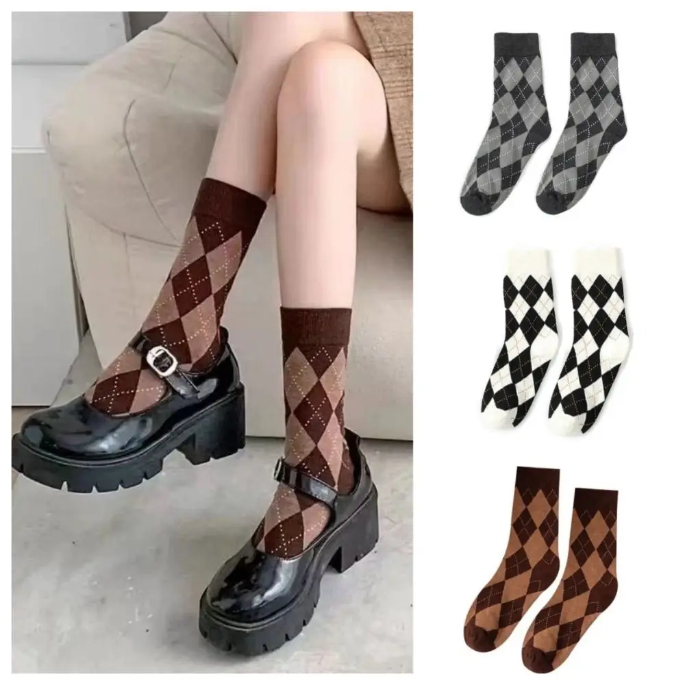 

Vintage Plaid Medium Tube Socks Female Autumn Winter College Style JK Socks Japanese Calf socks