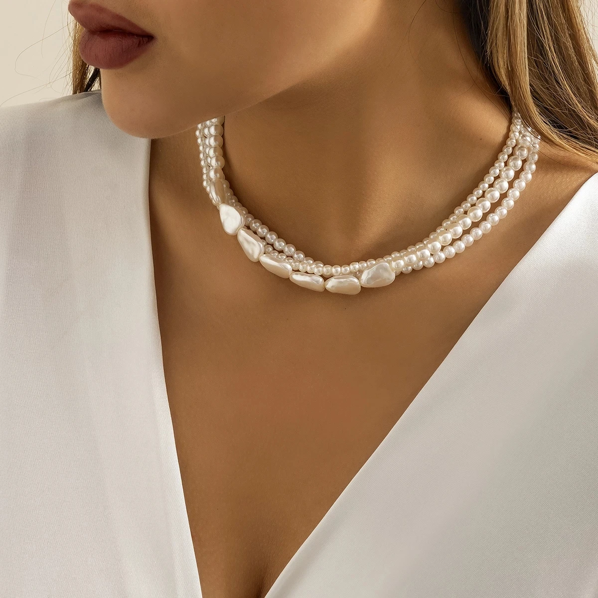 Elegant Multilayer Imitation-Pearl Necklace for Women Vintage