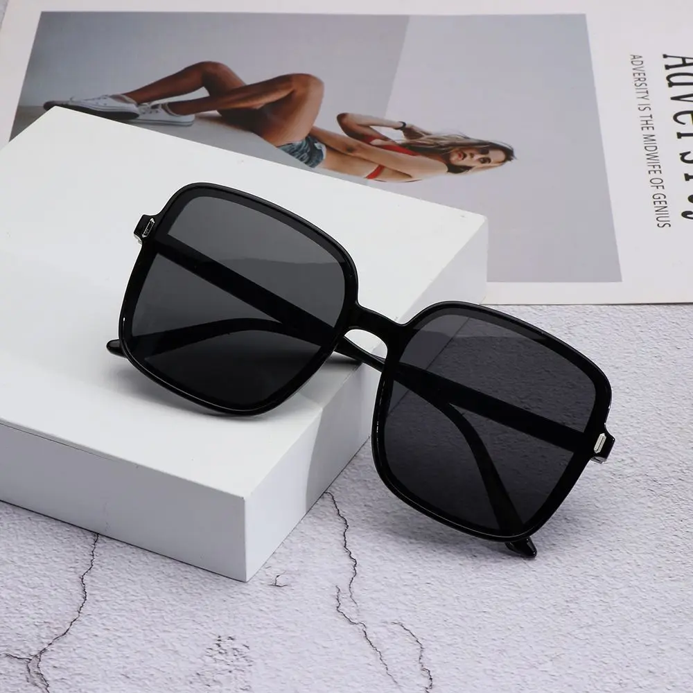 

2023 New Fashion Classic Oversize Sunglasses Women Brand Designer Big Frame Luxury Shades Sun Glasses Eyewear Gafas UV400