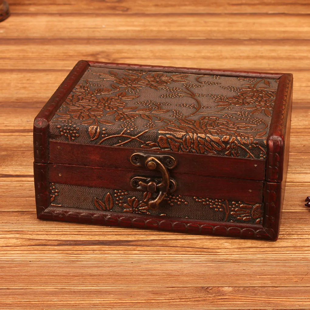 

Old Style Jewelry Box Storing Treasure Pearl Necklace Earrings Storge Case Decorative Small Chest Holder