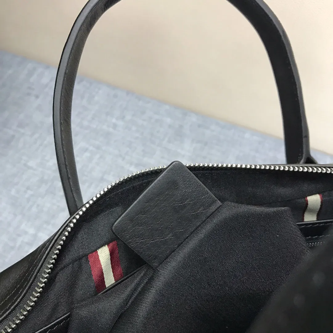 Fashion B Style Briefcase Bag Leather Shoulder Handbag Men's Business Causal Cowhide Large Capacity Document Men Handbag