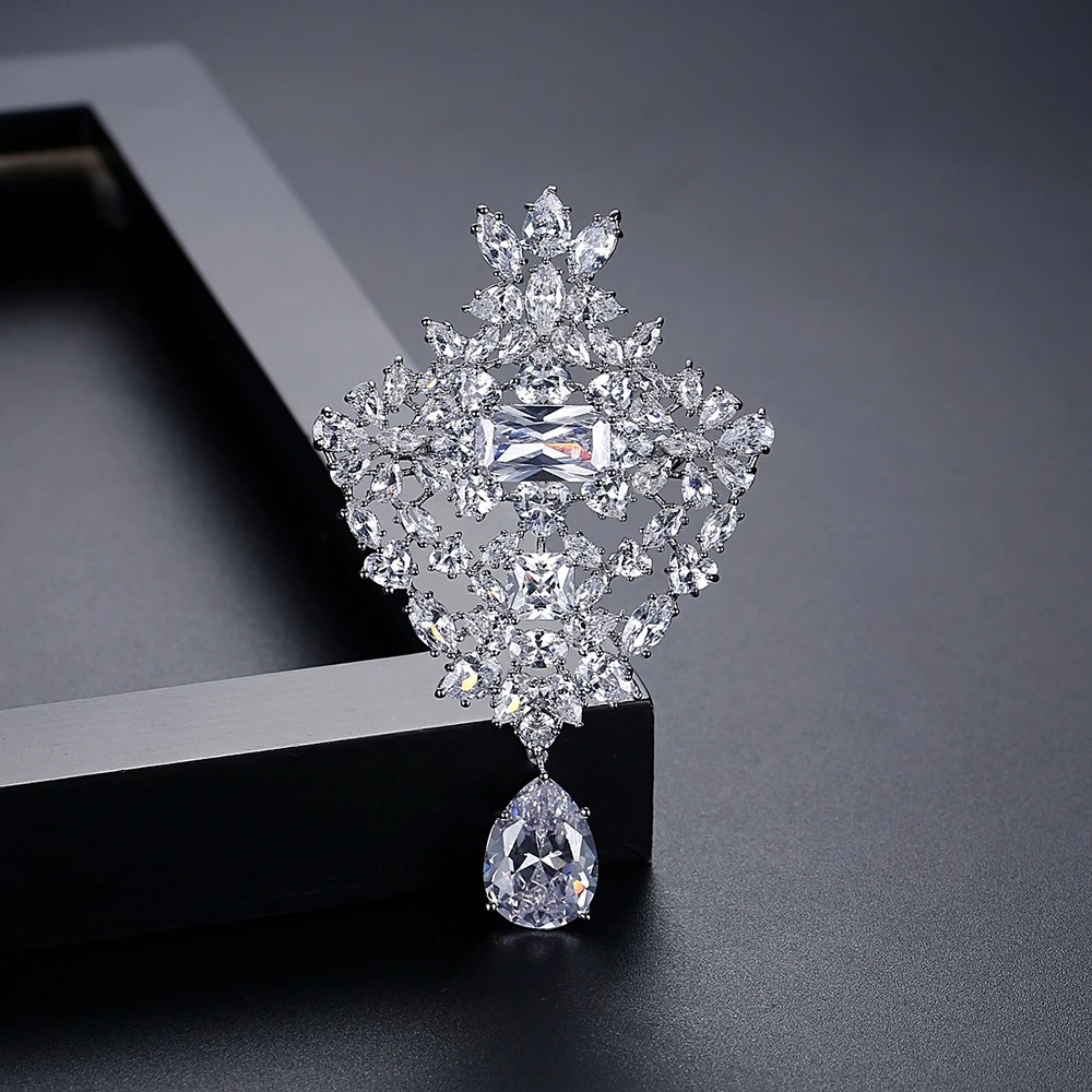 LUOTEEMI Luxury Brooch Bouquet for Bride Clear Flower Shape Cubic Zircon Wedding Bridal Dress Pins Accessories Christmas Gifts