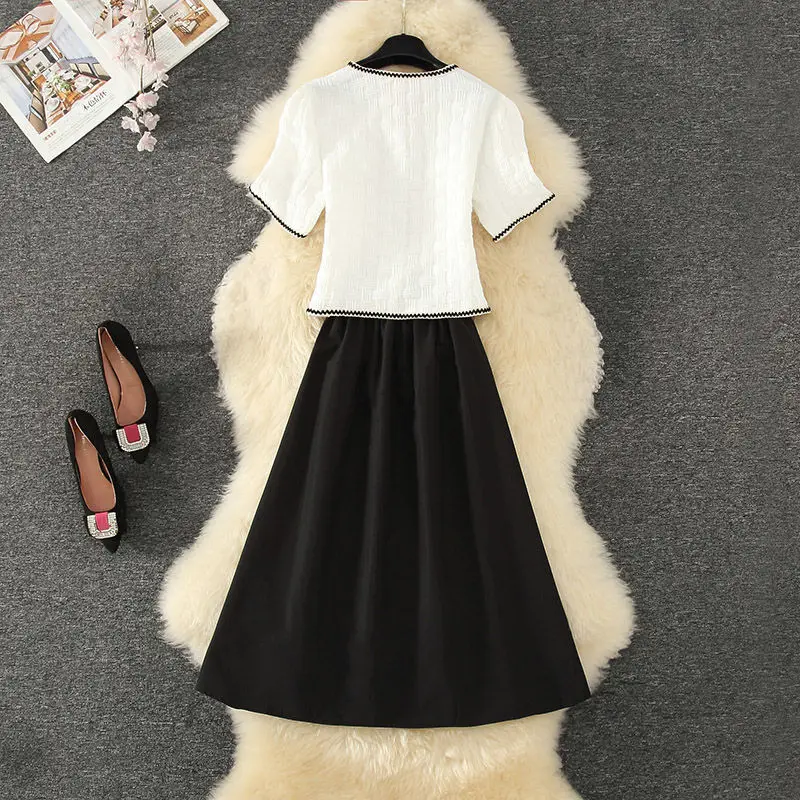 Small Fragrant Style Set Summer 2024 New Women's Wear Royal Sister Light Mature Style Casual Fashion Half Skirt Two Piece Set