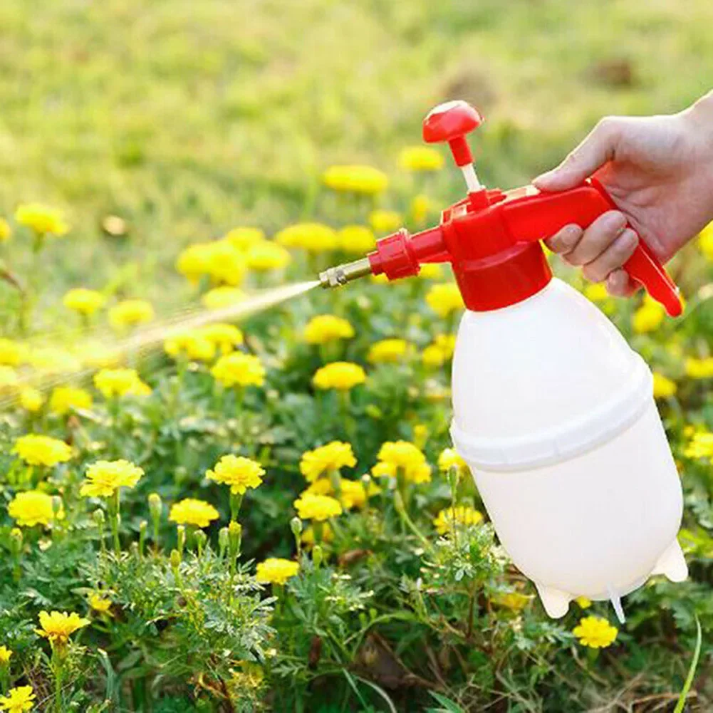 

1PCS 0.8 L Can High-Pressure Air Pump Water Sprayer Disinfect Sprayers Hand Pressure Spray Bottle Car Cleaning