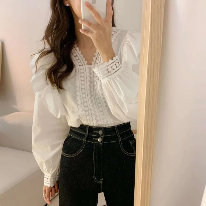 New Fashion V-neck Ruffled Bubble Sleeves Women's Long-sleeved White Shirt Elegant Casual Office Top Pullover Shirt