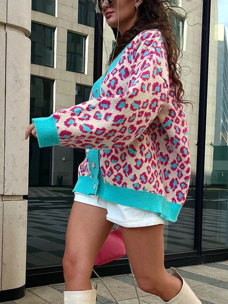 

Winter Women's Knitted Cardigan Leopard Print Thick Warm Cardigan with Buttons Loose Oversize Sweater for Women Beautiful Coat