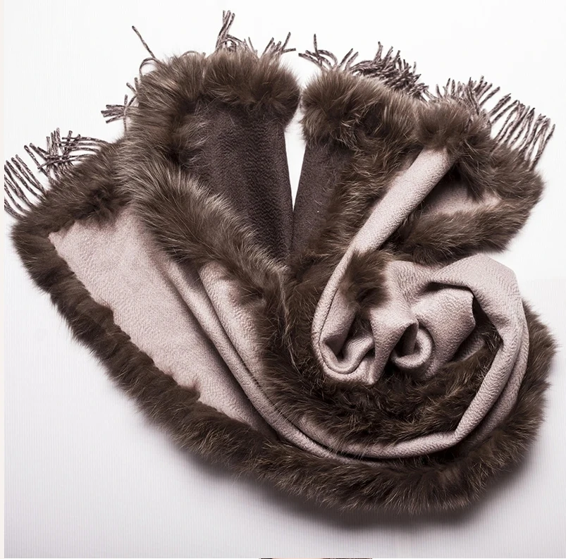 Damen-Schal aus 100 % reinem Kaschmir mit echtem Fuchspelzbesatz, doppelfarbiger Wickelschal für den Winter und Herbst, flauschiger, warmer Damenschal – Detail 10