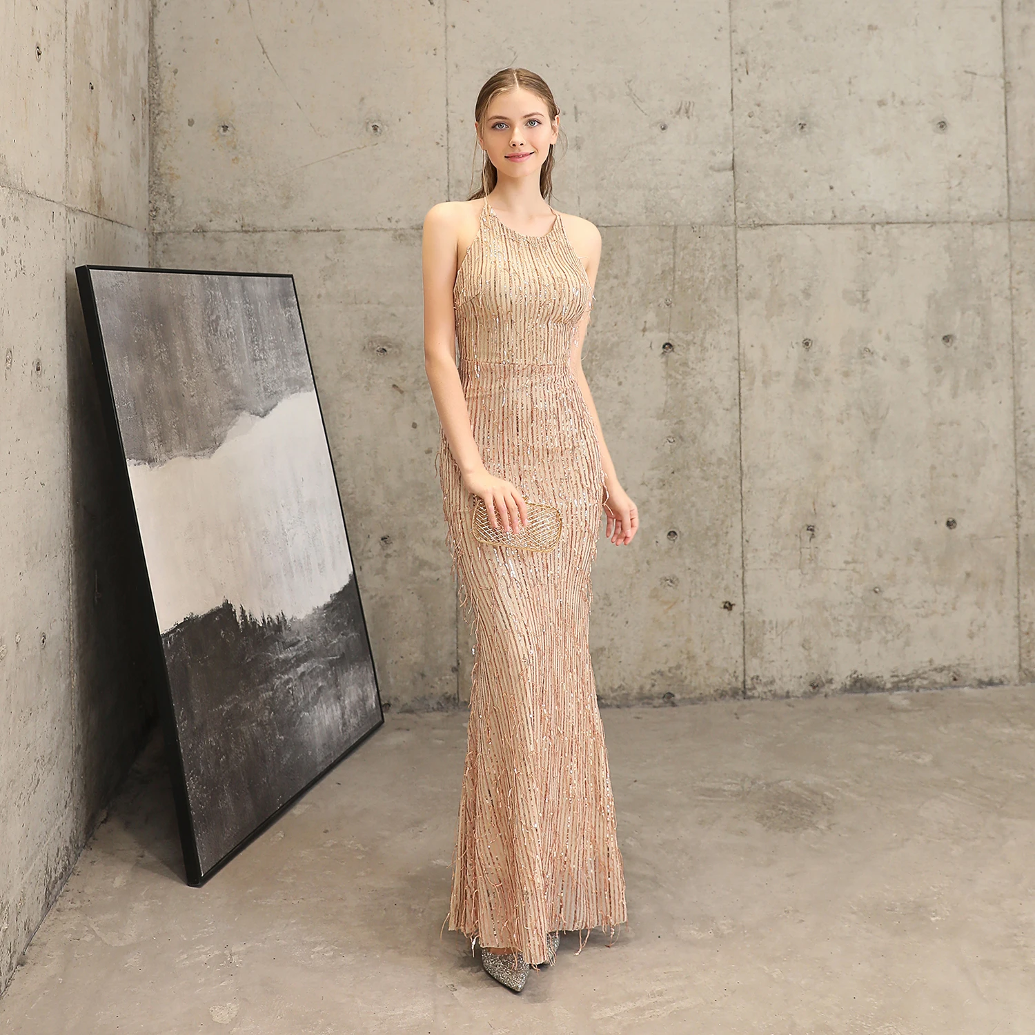 Рисунок 4 - Женское вечернее платье-Русалка с блестками