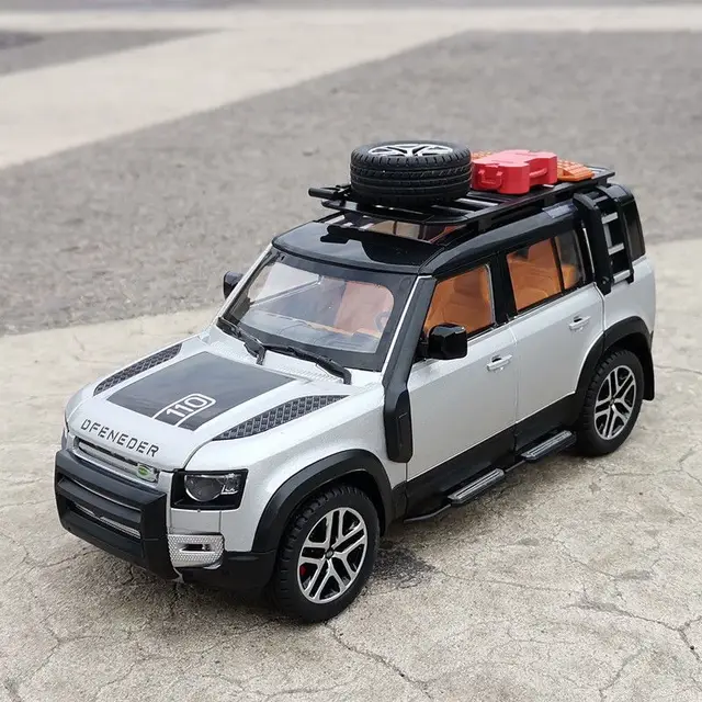 2022 New 1/24 Land Rover Defender Alloy Car Model Diecast Metal Toy Off-road Vehicles Car Model Simulation Collection Kids Gifts 2