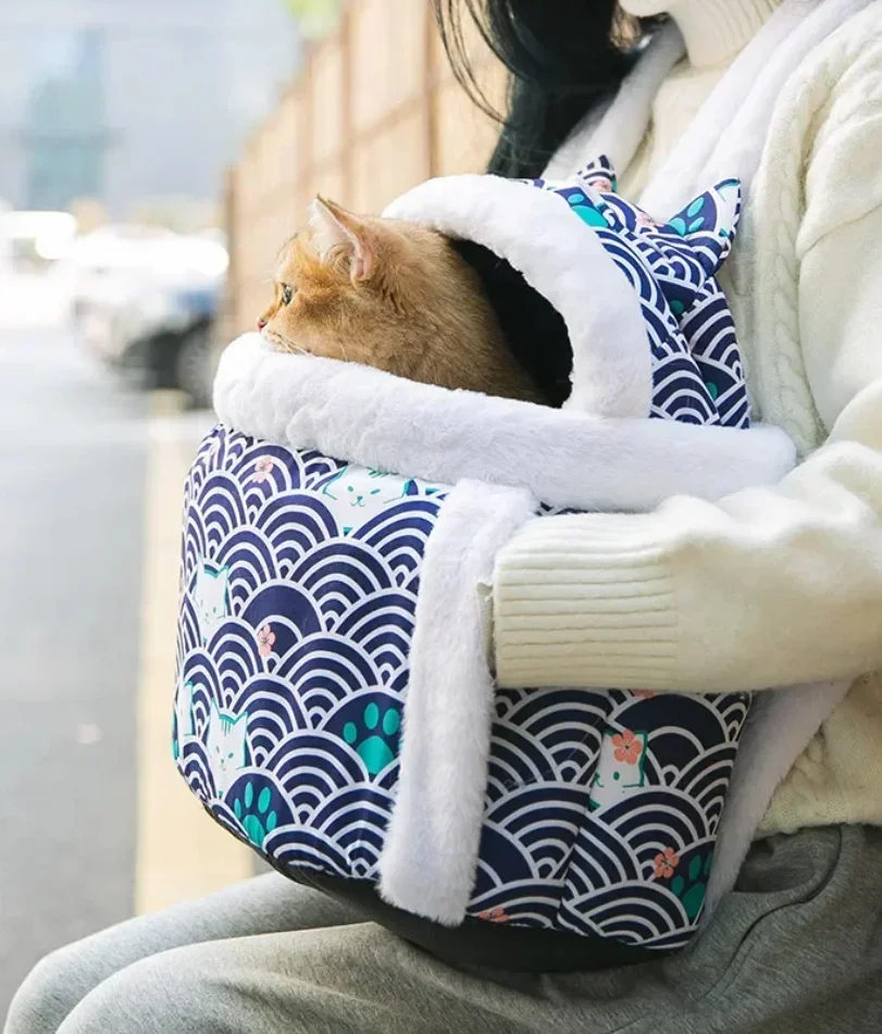 Pet Carrier Bag Cat Dogs Plush Backpack Outdoor Travel Walking Winter Warm Nest Kitten Puppy Hanging Chest Portable Carriers