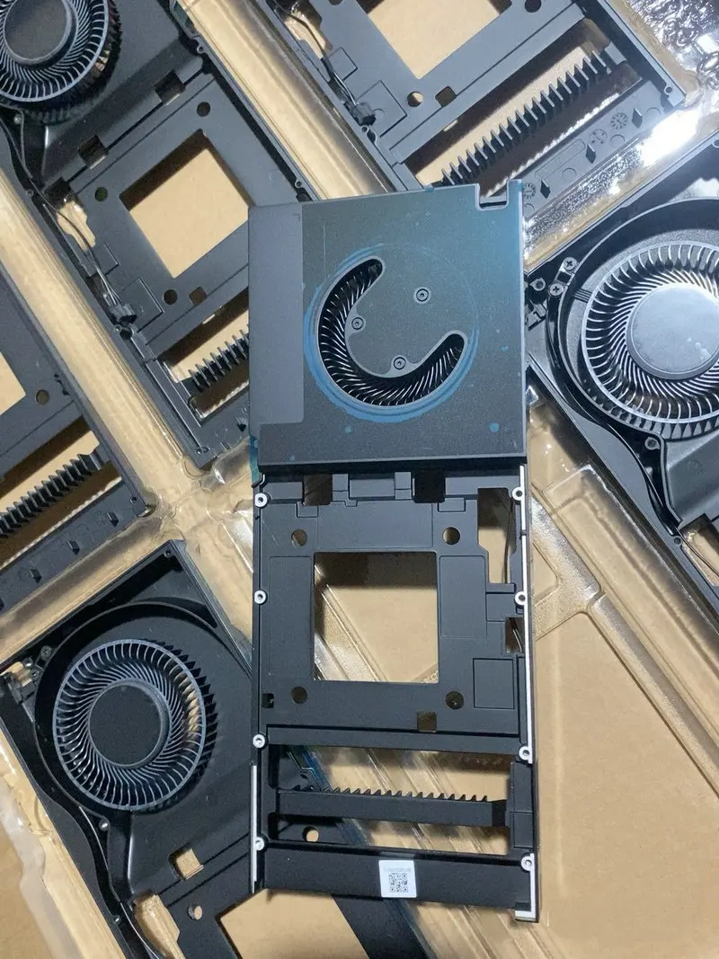 La Ventola Con Cornice Intermedia Per Il Video Grafico Nvidia Quadro Rtx A4000