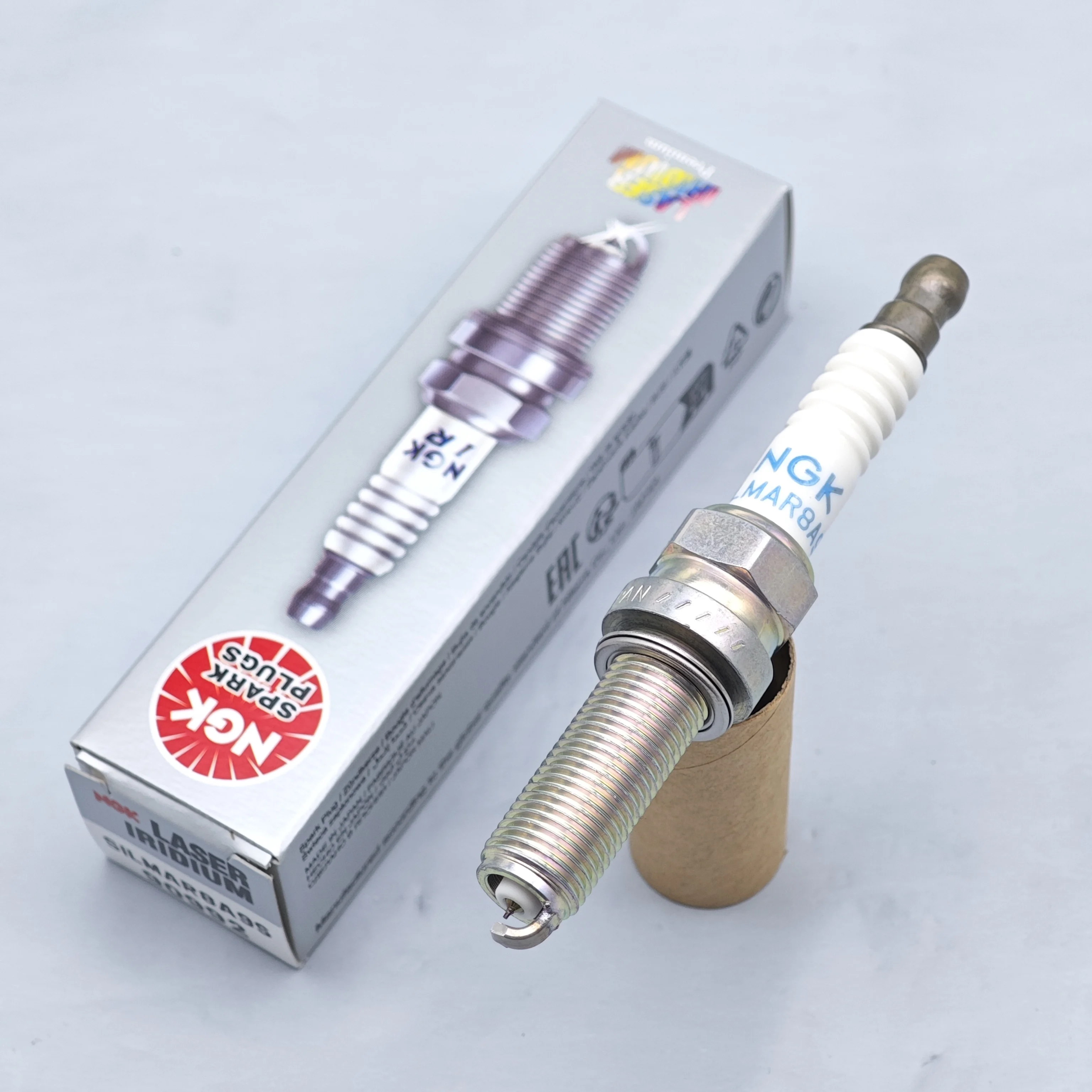 1pcs NGK Laser Iridium Spark Plug SILMAR8A9S 90992