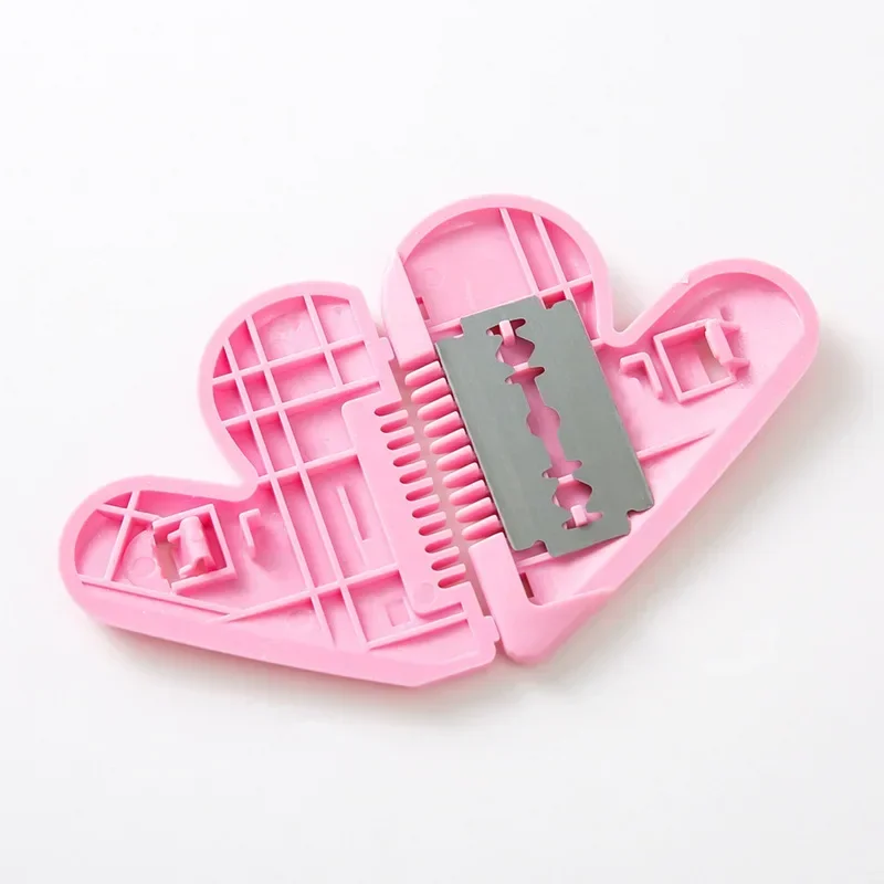 Child Heart Shape Hair Cutting Trimmer Barber Comb Bangs Hair Remover Home Mini Makeup Tools for Beauty Cut Accessories