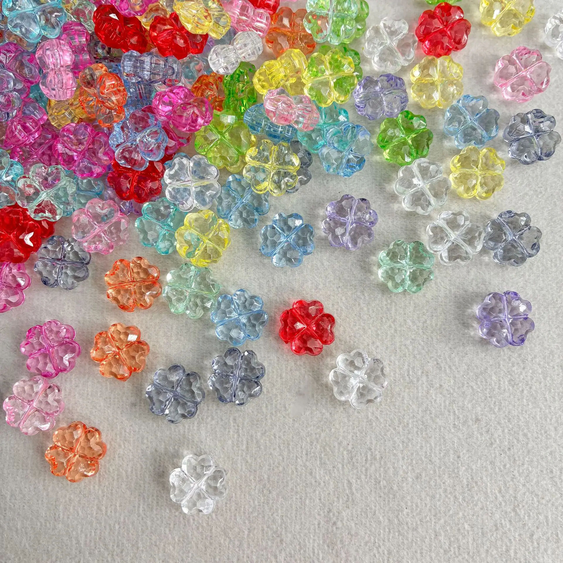50/100 Stück, 13 mm, Kleeblatt, transparent, Blume, gerades Loch, flach, Acryl, geschnitten, lose Perlen, DIY-Zubehör