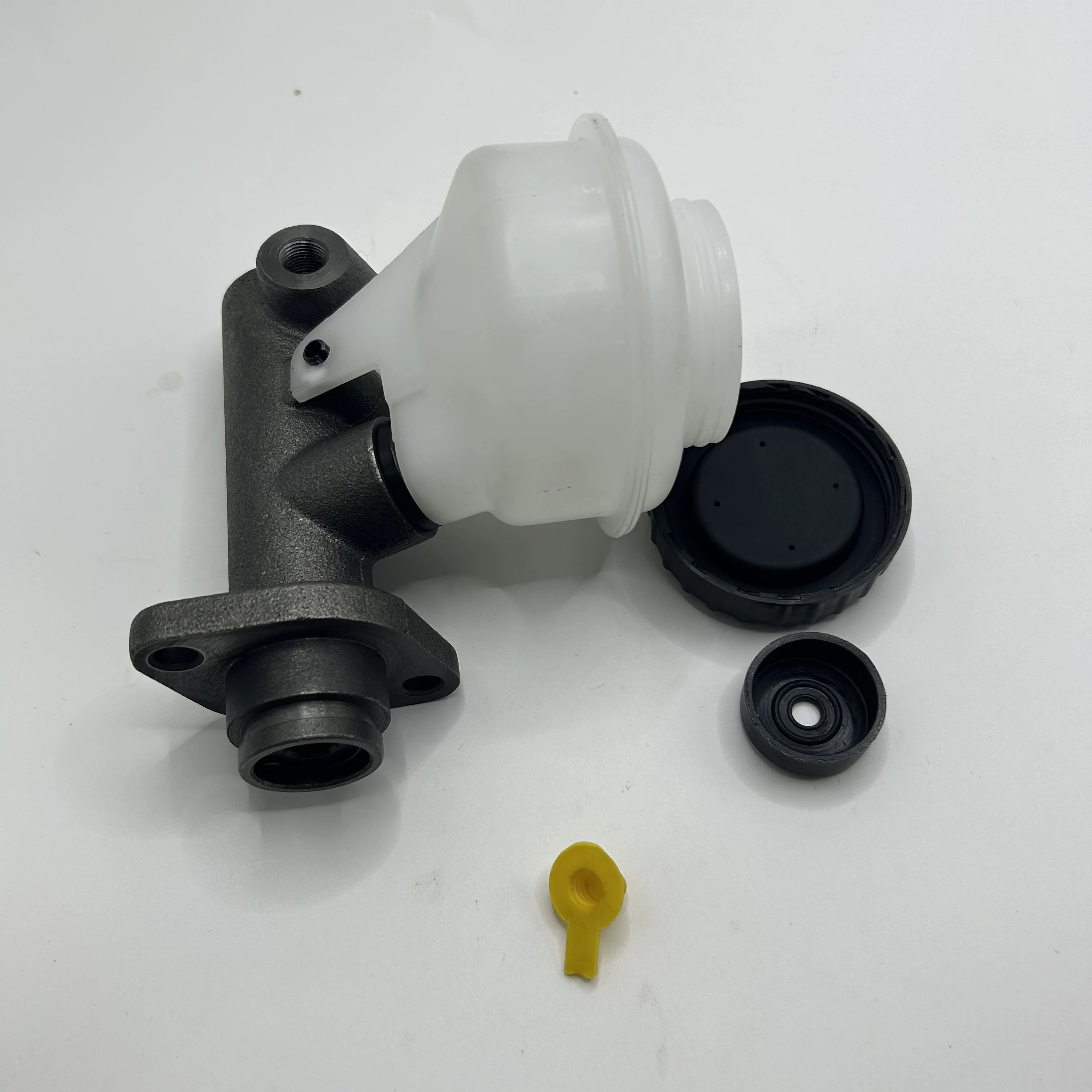 E5HT-7A543-BA Hydraulic Clutch Master Cylinder For FORD Cargo