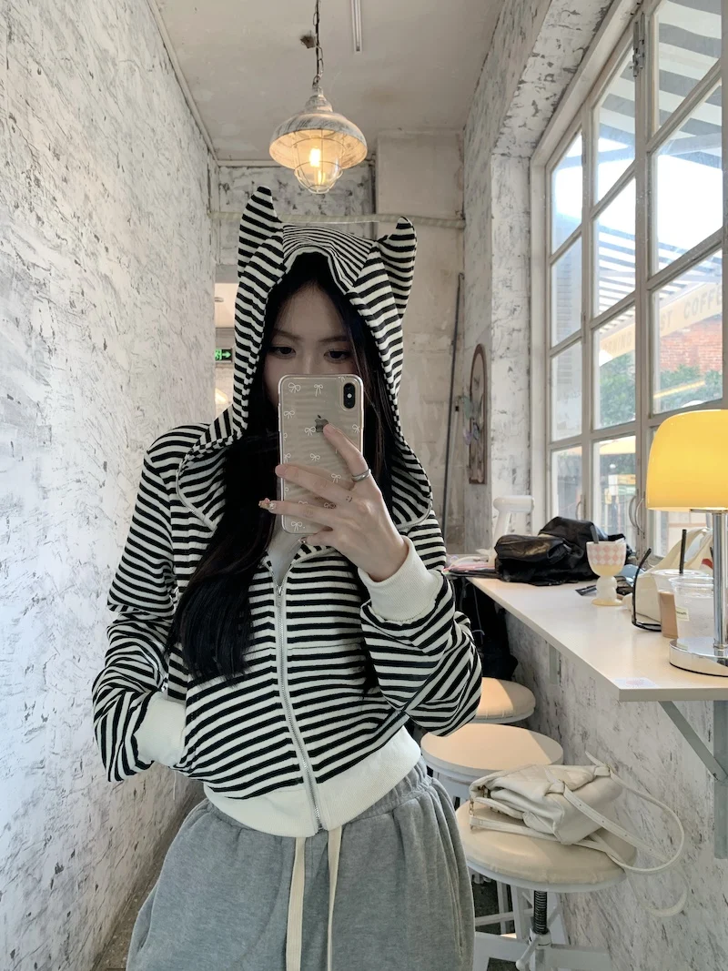 売れ筋商品|||エルエーポップアート カットソー トップス レディース Women's Hooded Word Art Styles of EDM Music Sweatshirt Top Purple Elippeo Women y2k Aesthetic Zip Up Hoodie Women Emo Striped