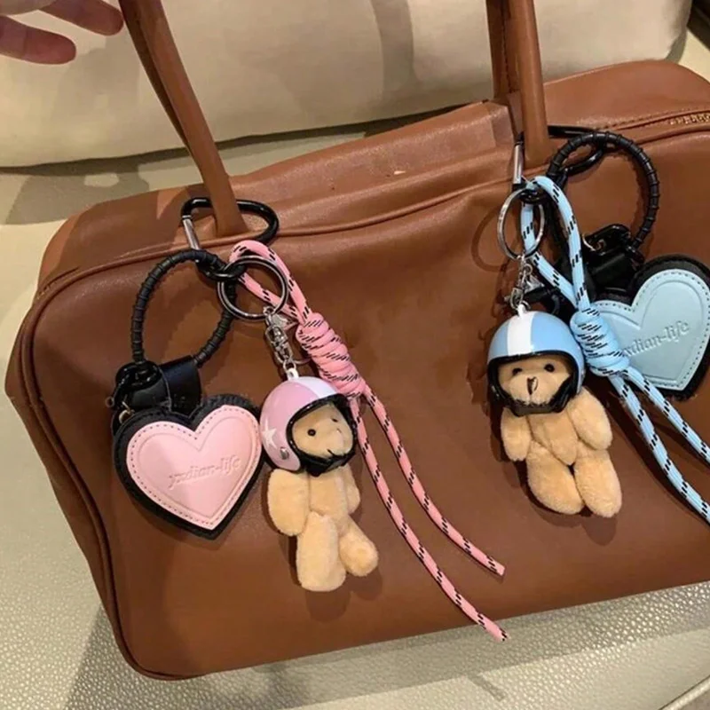 핑크 하트 모양 가죽 가방 키체인 여성용 가방 펜던트 귀여운 헬멧 곰 정교한 키체인