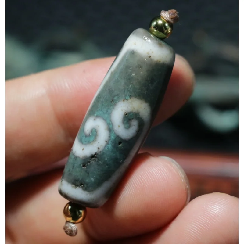 

Energy Tibetan Top Old Agate Blue Color Ruyi As You Wish Hook dZi Bead Pendant A