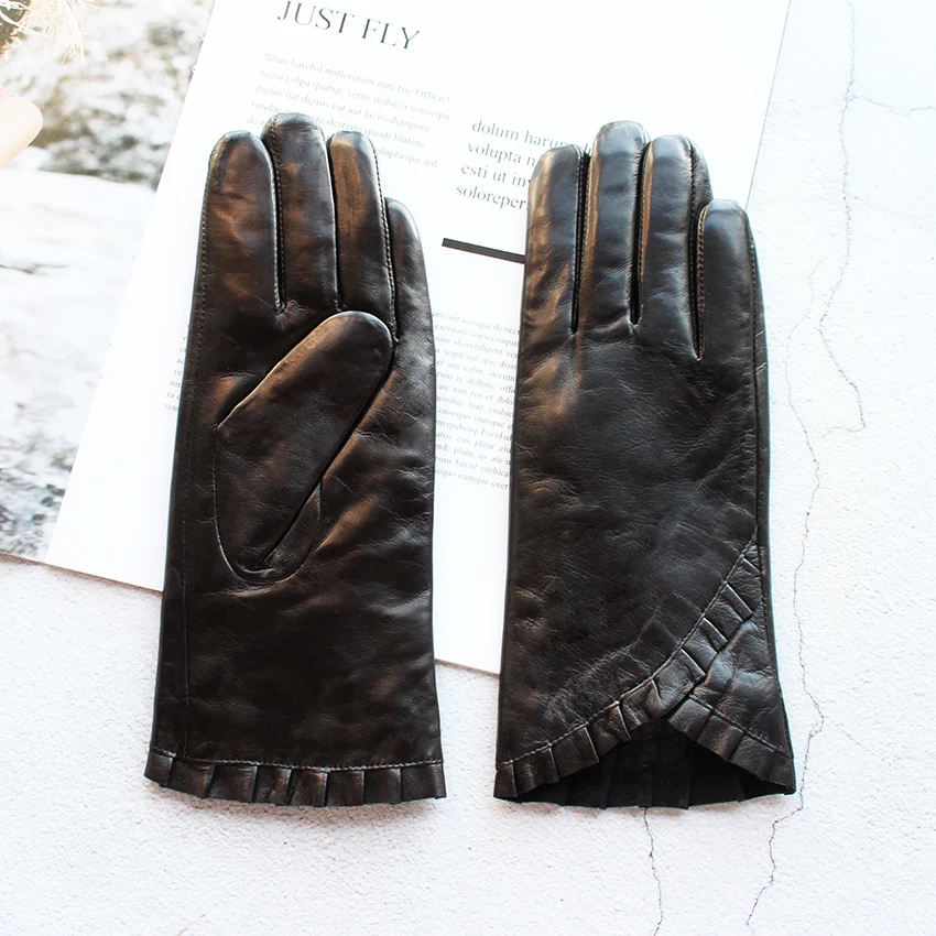 Women's Winter Thickened Sheepskin Gloves Lamb Fur Lining Leather Warm Fashion Motorcycle Riding Gloves Cold-Resistant Driving G