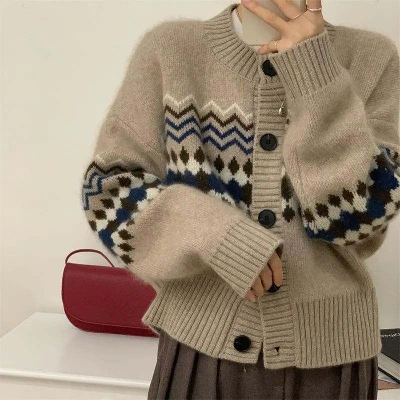 

2023 New Knitted Cardigan Short Coat Blouse Ladies Jacquard Sweater Loose Outer Wear Chompas Para Mujer Cropped Cardigan