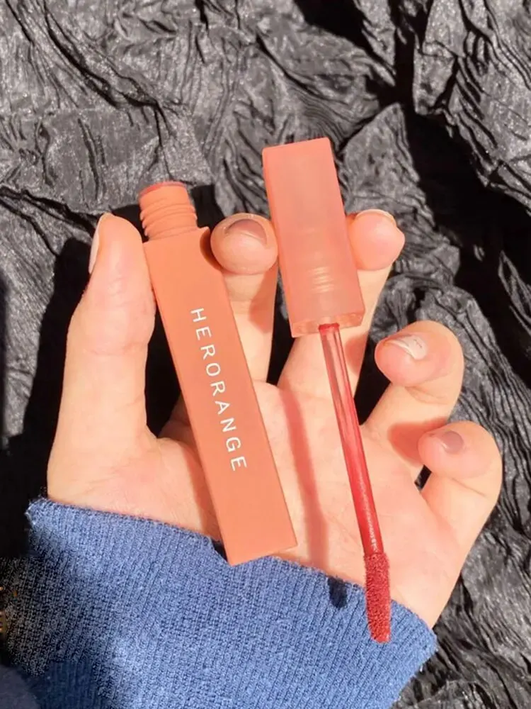 HERORANGE HR12Mud Matte Velvet Mist Concealed Lip Patterns, Comfortable and Non Drying, Simple and Compact 3