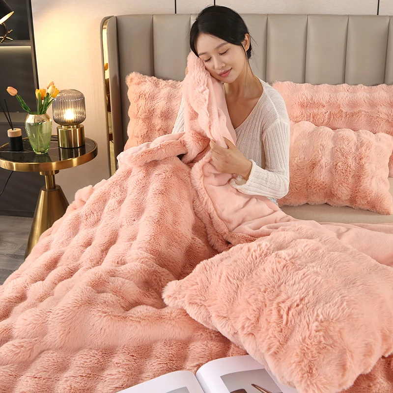 Tuscan Imitation Fur Blanket for Winter Luxury Warmth Super Comfortable