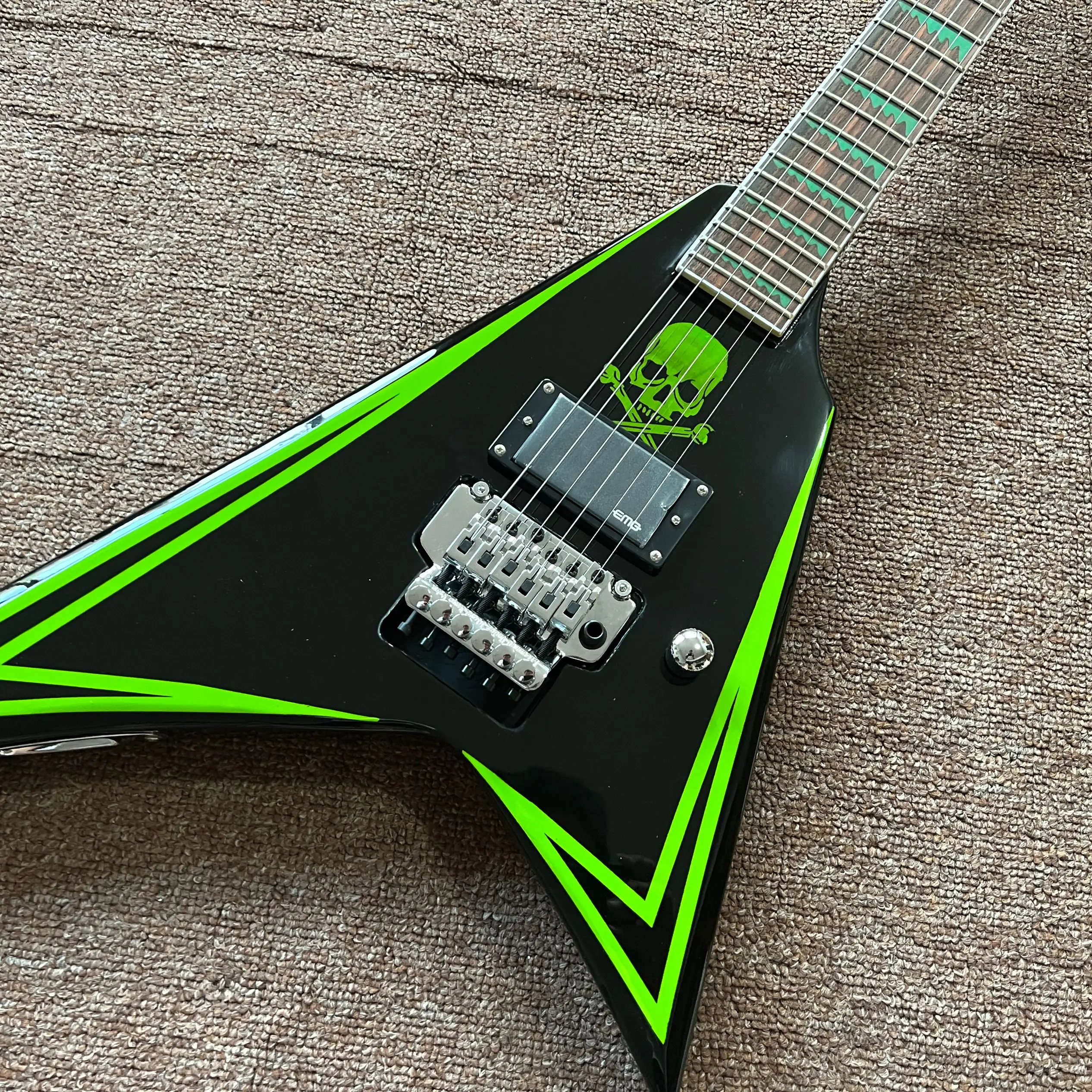 NEW ARRIVAL V Shape Electric Guitar Green Skull Print Alexi Laiho