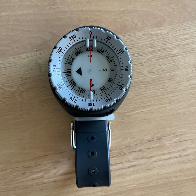 

New WristBand Sighting Compass Waterproof Light Weight Luminous Compass Outdoors Trekking Hunting Hiking Scuba Diving Navigation