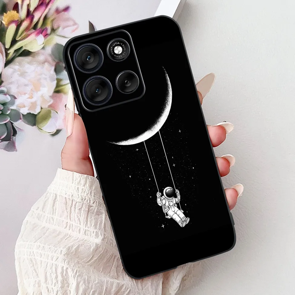 Cute Cartoon Cat & Butterfly Luxury Phone Case – Stylish Protection