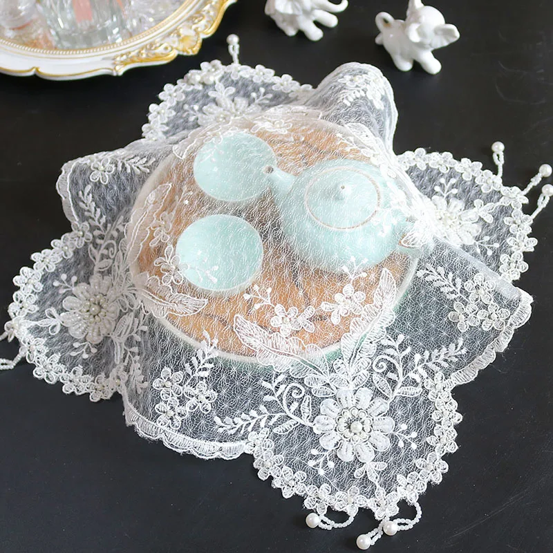 

Popular white beads flowers Embroidery table cloth cover wedding tablecloth kitchen Christmas Table decoration and accessories