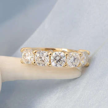 2.5CTW Cushion Cut CVD Lab Diamond Band 3