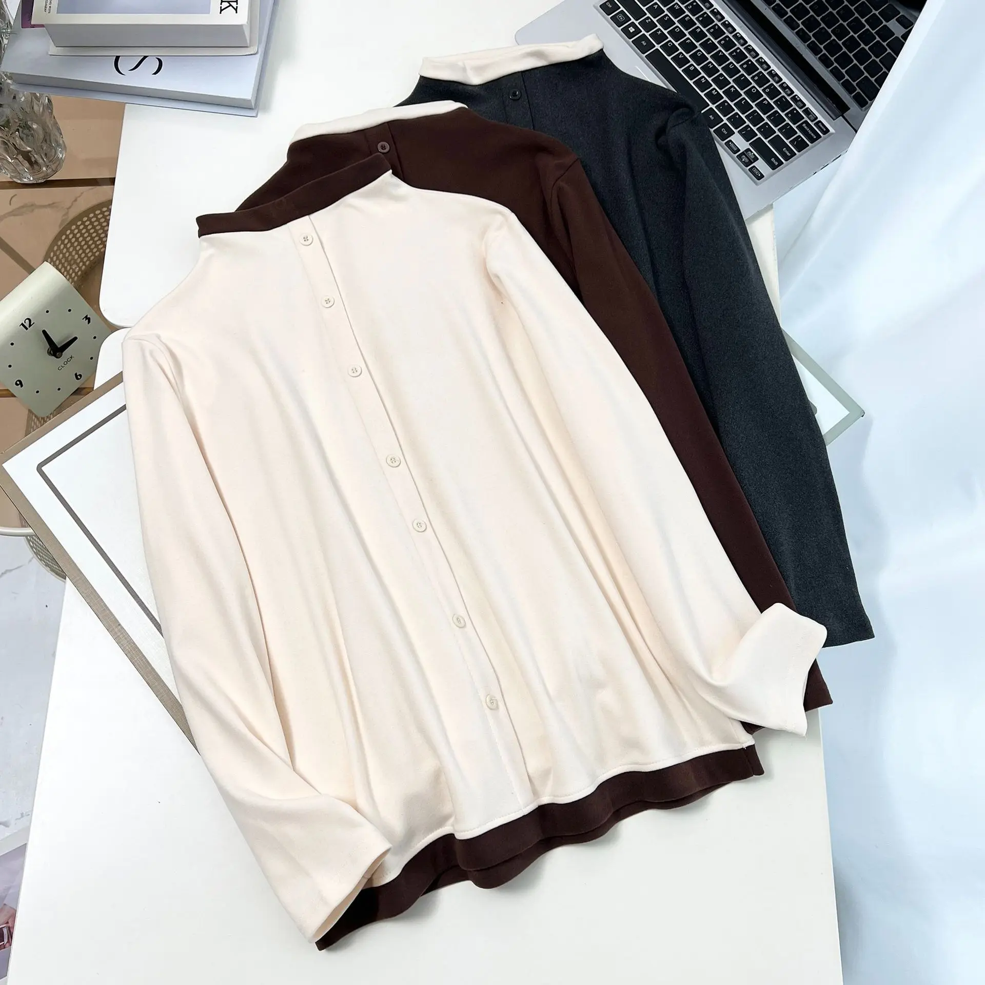 XXXXL Fashion Plus Size Women's T-Shirt New Autumn And Winter Style Stylish Single Breasted Fleece Warm Base Tops 2555