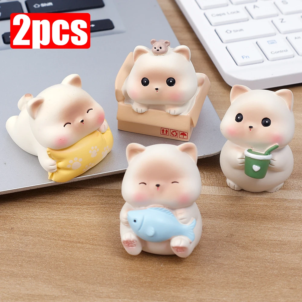 

1/2Pcs Cute Car Cat Ornaments Mini Office Desktop Internet Famous Mounted Center Console Micro Landscape Model Car Accessories