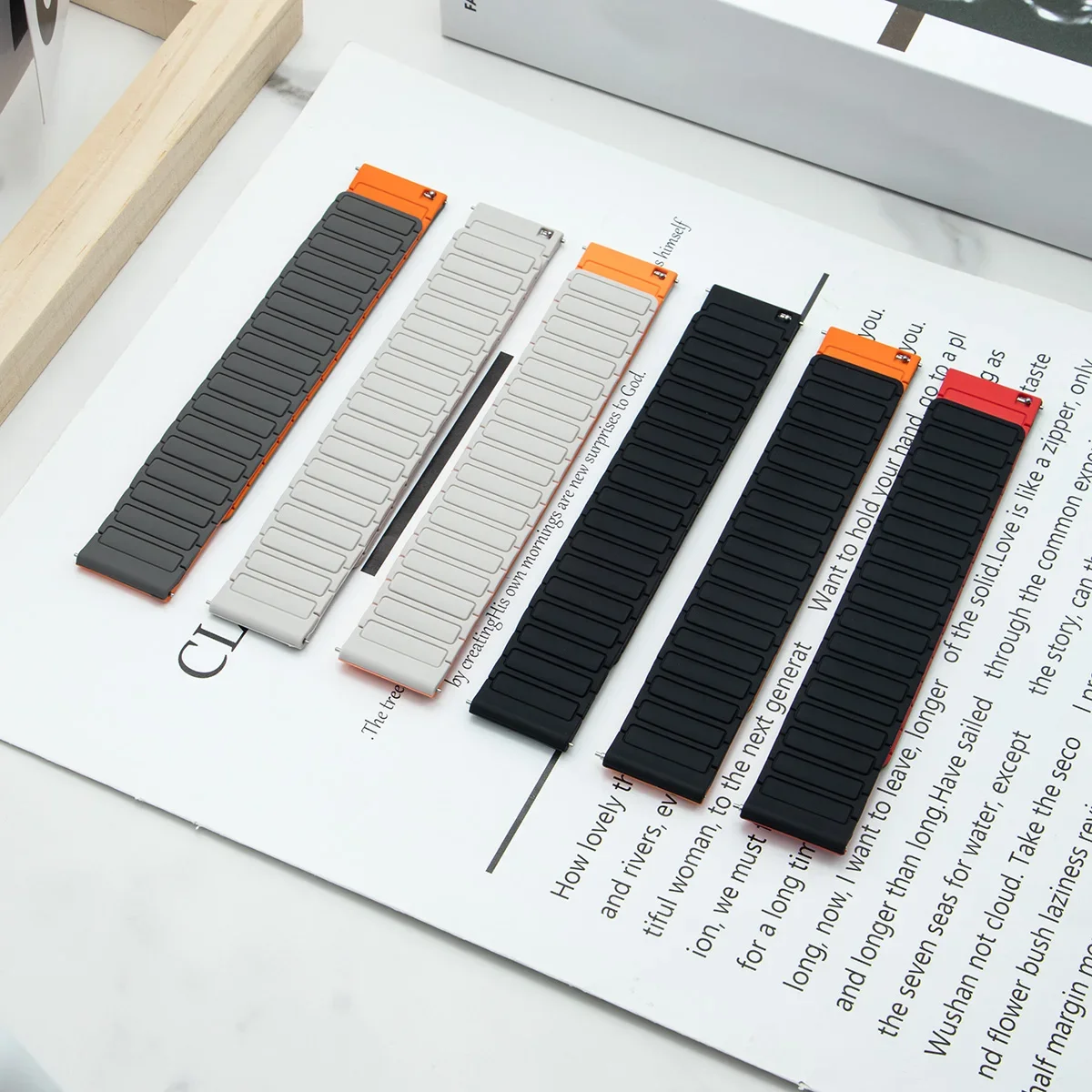 Magnetic Silicone Band - Soft Strap Wristband in 22mm Bracelet Size