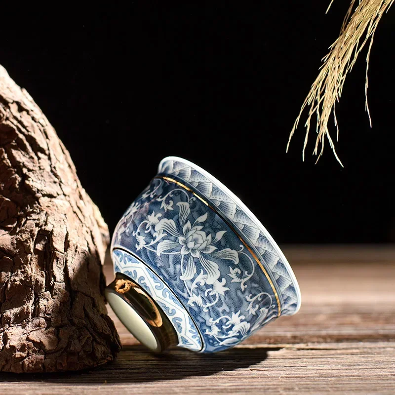 Blue and white porcelain tea cup retro master cup small tea bowl ceramic kung fu set Phnom Penh bowl single 1pc