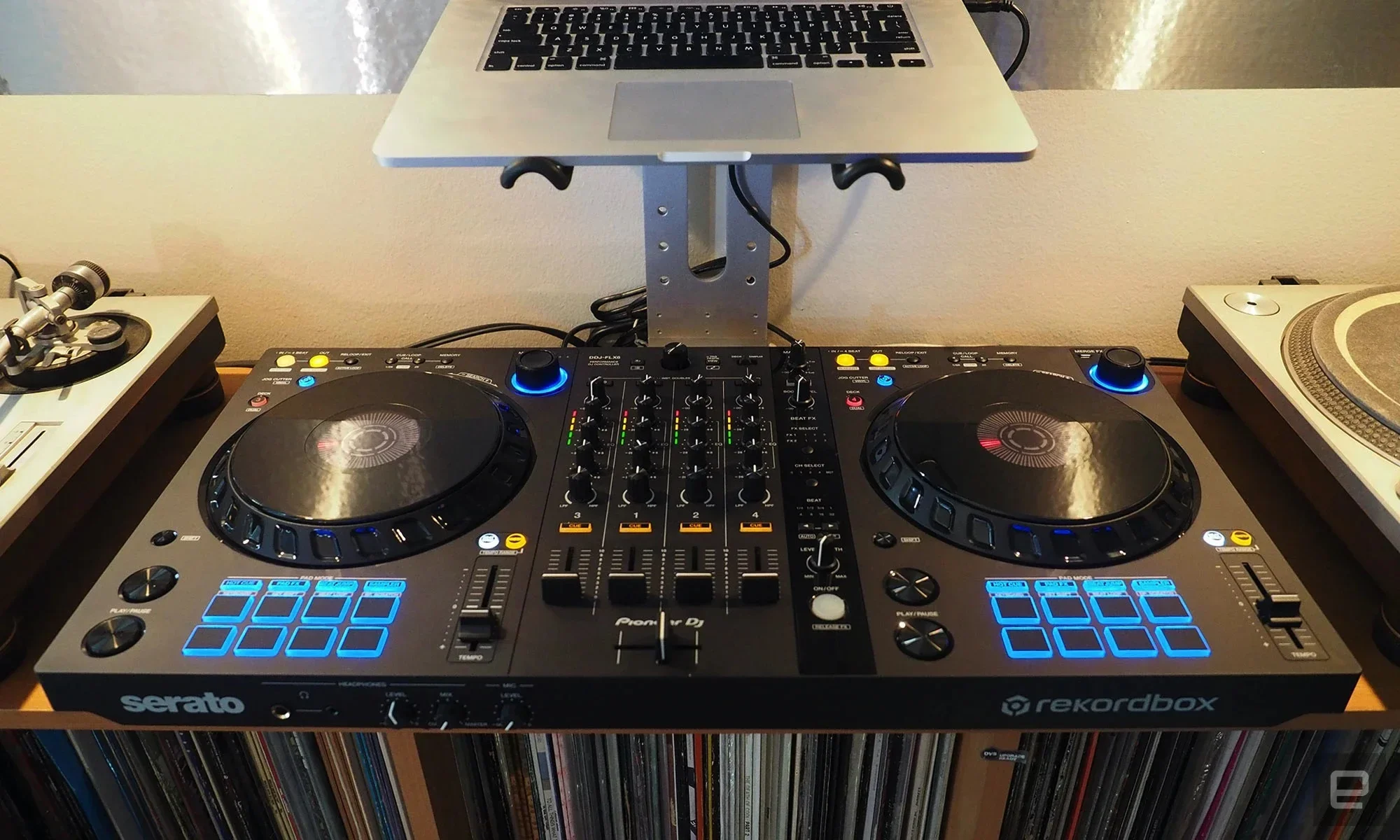 

new best Pioneer DJ DDJ-FLX6 4-Deck Rekordbox e Serato controlador, verão venda, em 100%