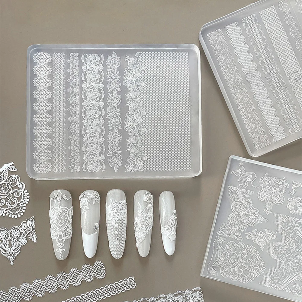 1Pcs 우아한 레이스 장미 꽃 네일 아트 몰드 초박형 중공 체크 무늬 레이스 실리콘 네일 템플릿 DIY 매니큐어 참 도구
