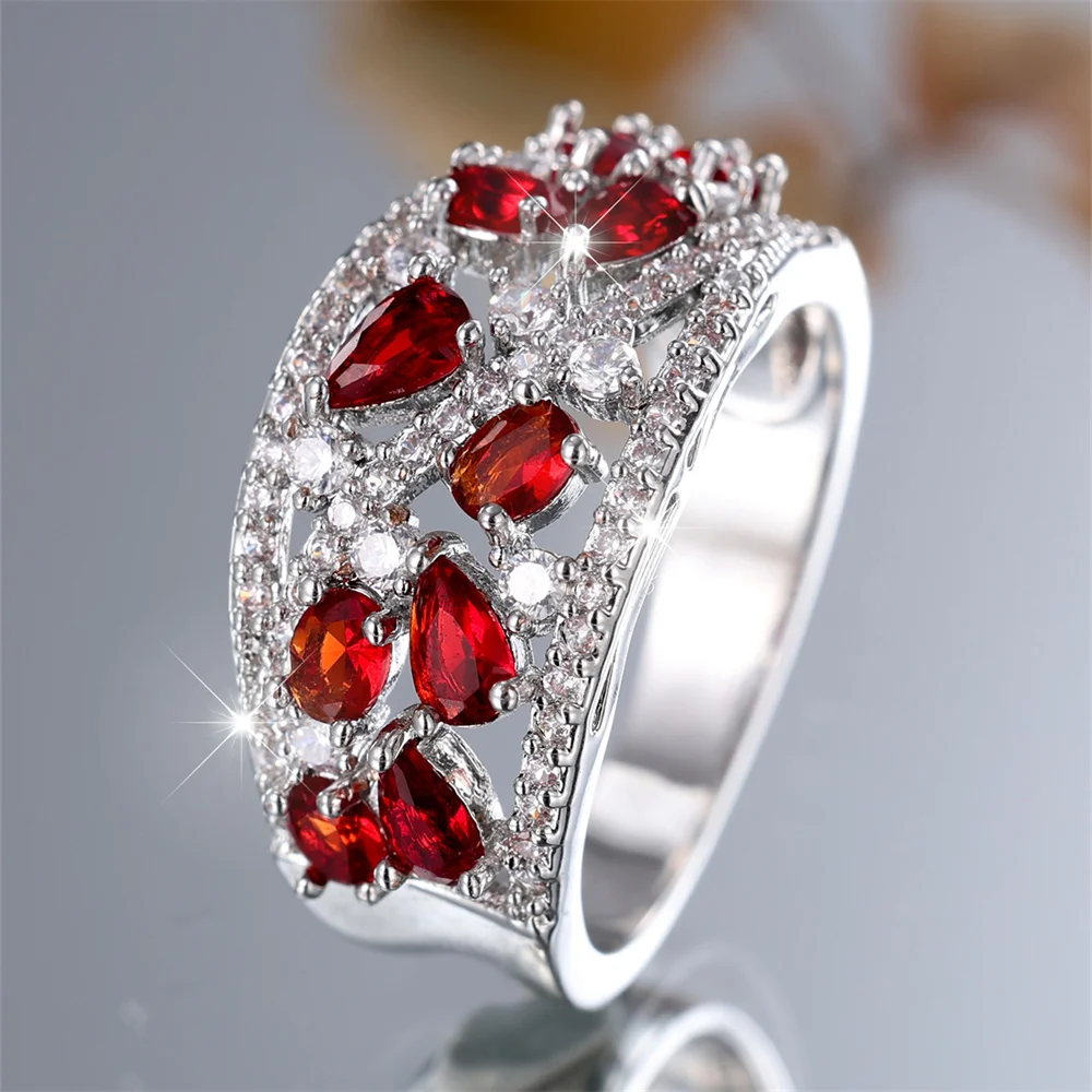 Luxury Crystal Red Water Drop Stone Engagement Rings For Women Vintage Silver Color Wedding Bands Jan Birthstone Jewelry Gifts