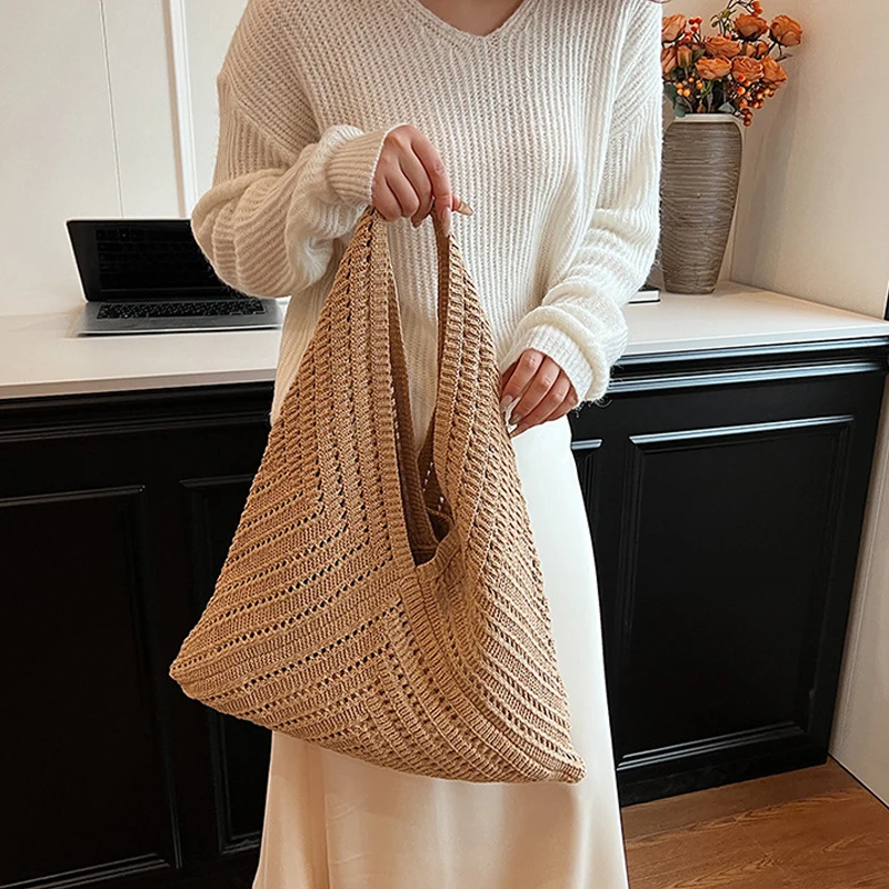 2024 Brand Women Tote Knitting Handbag Triangle Design Summer Woven Beach Bag Lightweight Elegant Portable Shoulder Purse