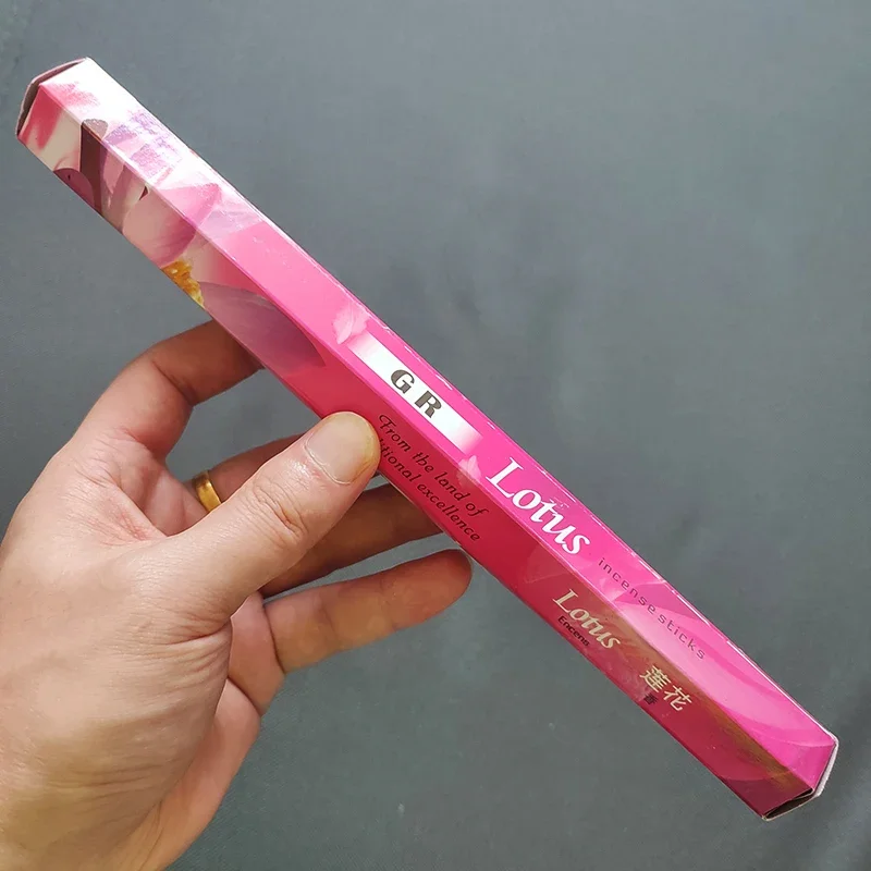White Sage & Lavender Aromatherapy Incense - Purifying & Deodorizing Air with Sea Breeze Love Essence for Meditation & Yoga (20 Sticks)