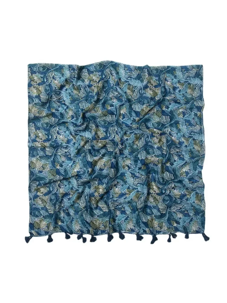 Рисунок 5 - Женский длинный шарф с принтом