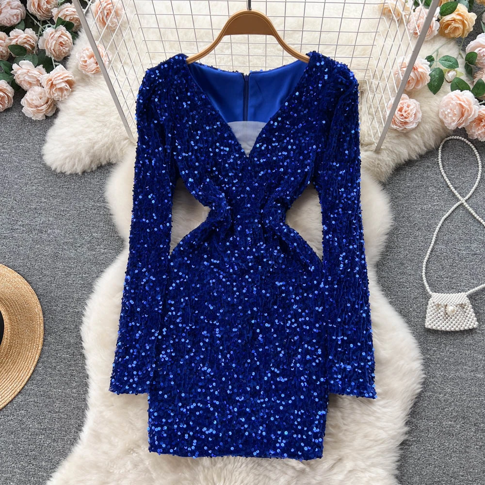 

Clothland Women Sexy Sequined Sheath Dress V Neck Long Sleeve Zipper Stretchy Party Event Club Mini Dresses Vestido QD233