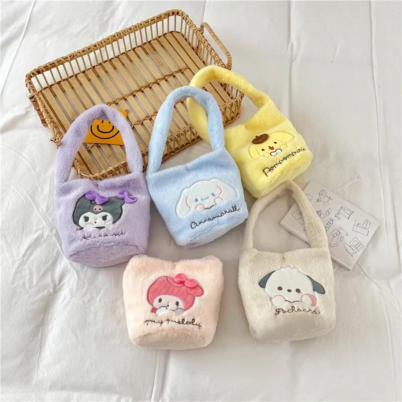 

Cute Kawaii Sanrioed Kuromi My Melody Cinnamoroll Handbag Cartoon Pochacco Storage Bag Soft Plush Doll Birthday Gift