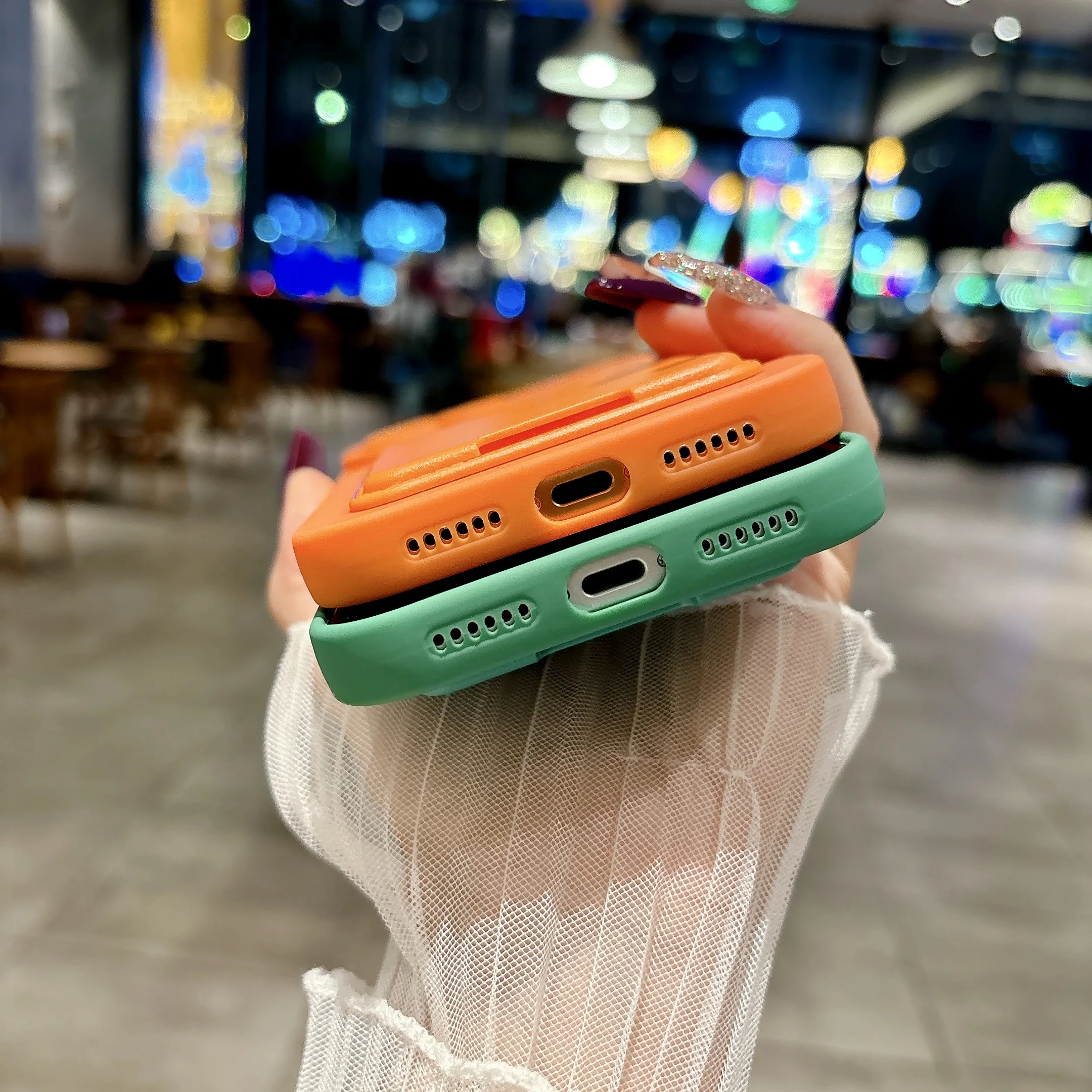 Universal Phone Case with Card Slot Holder and Pocket – Sleek and Functional Design