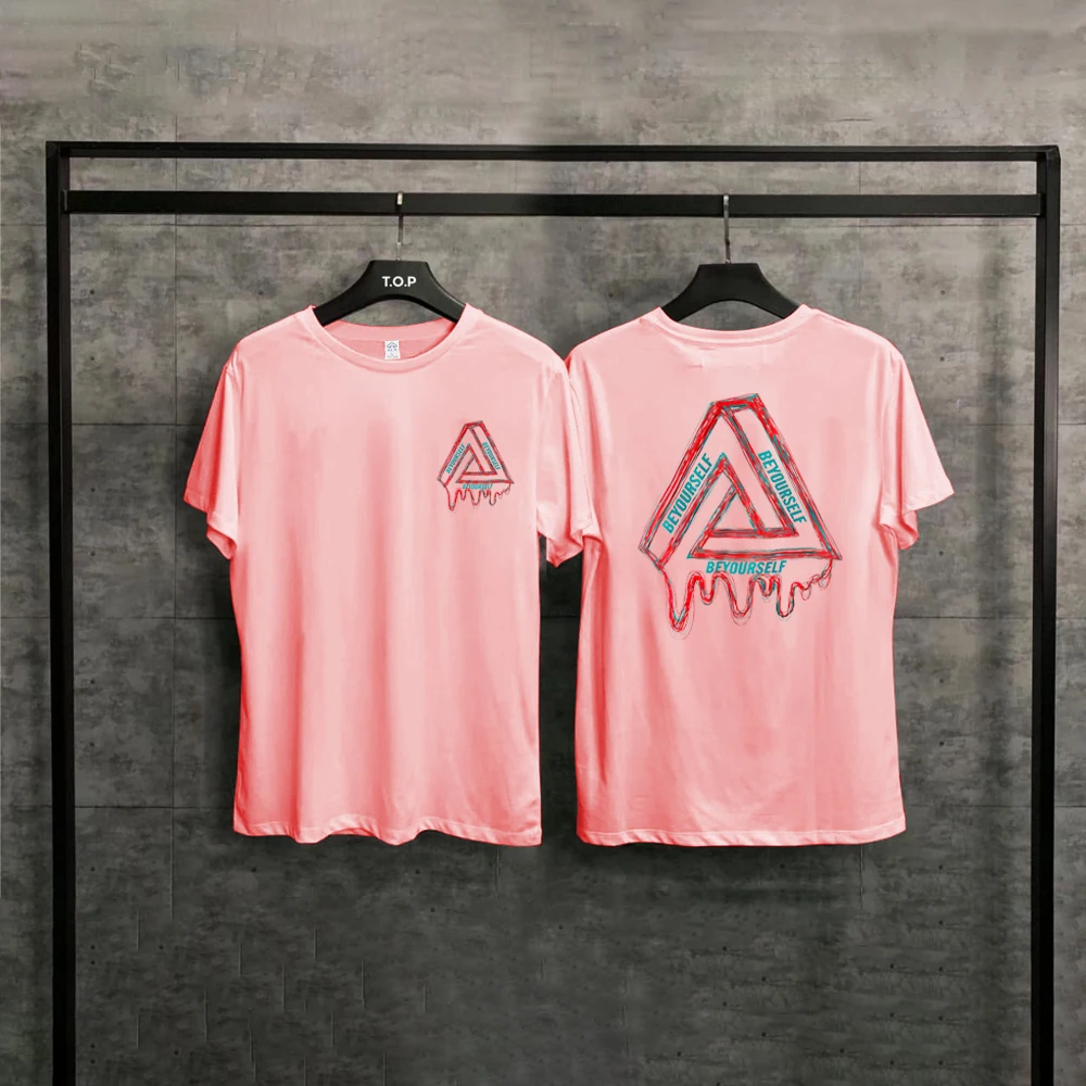 T-shirt in cotone da uomo con stampa triangolare del designer Camicia sportiva da strada Abbigliamento moda casual da donna unisex_voghion.com