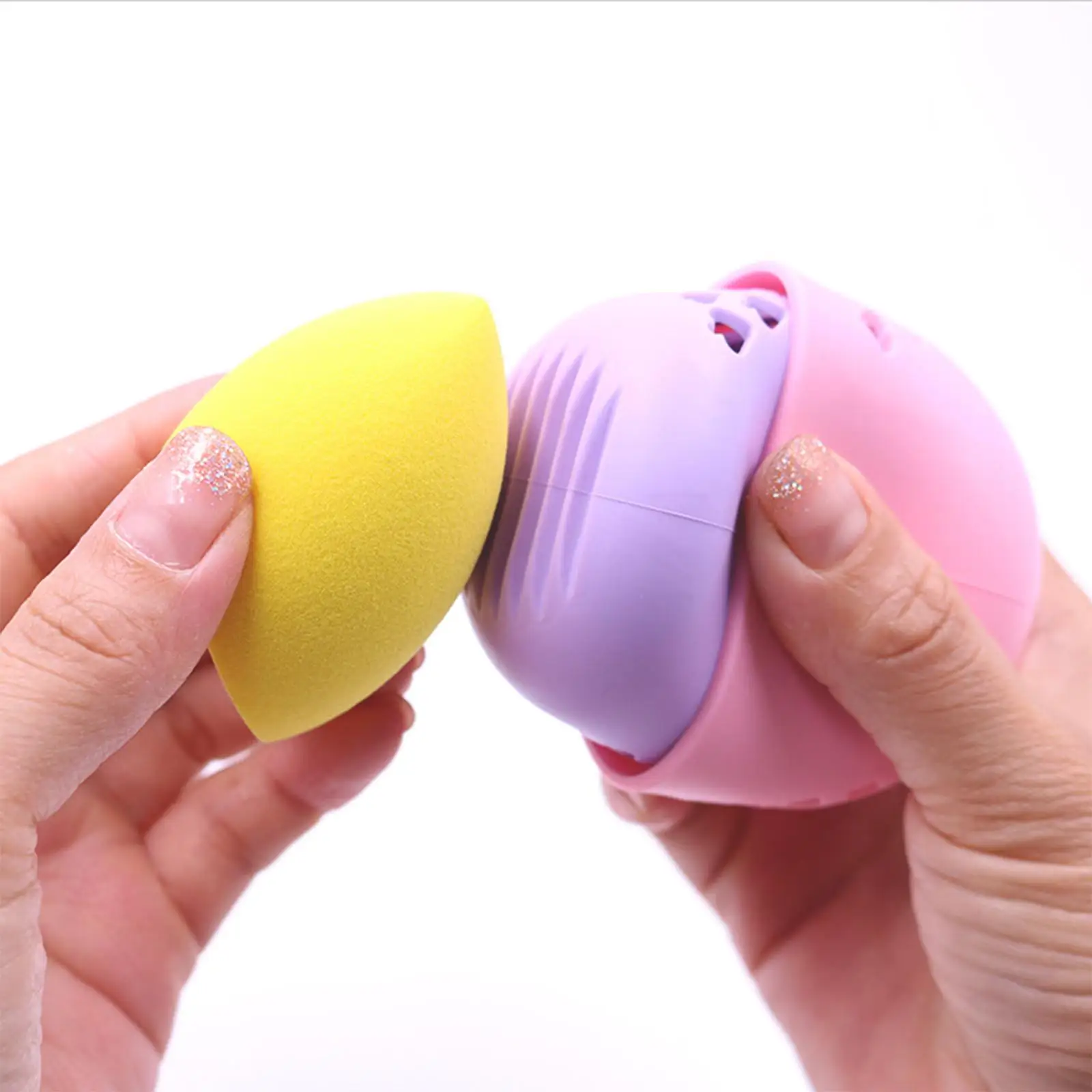 Portable Travel Makeup Sponge Holder  Puff Protective Container Make up Egg Storage Box Cosmetic Blender Storage Case 3