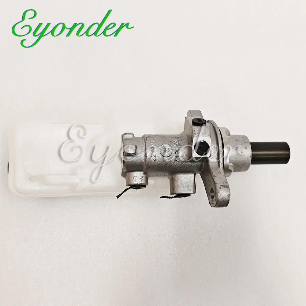 Brake Master Cylinder Pump for Toyota Corolla 2009-2014 Lexus 47201-09331 47201-09330 47201-09680 4720109331 4720109330