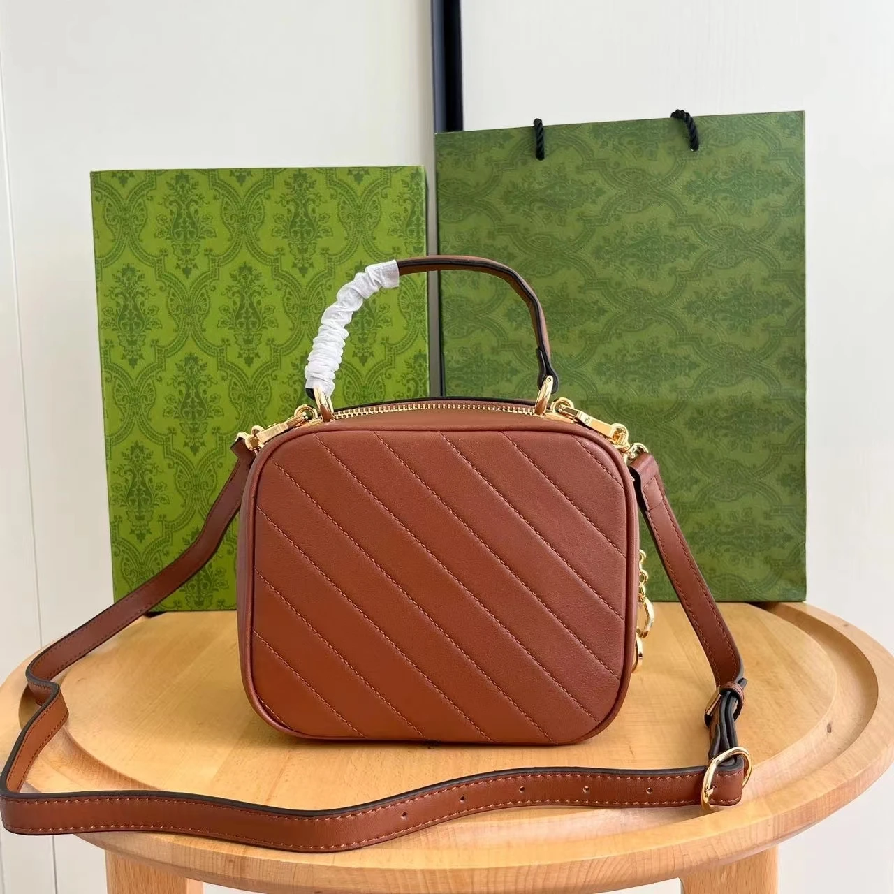 

New leisure Joker leather square large-capacity camera shoulder crossbody bag