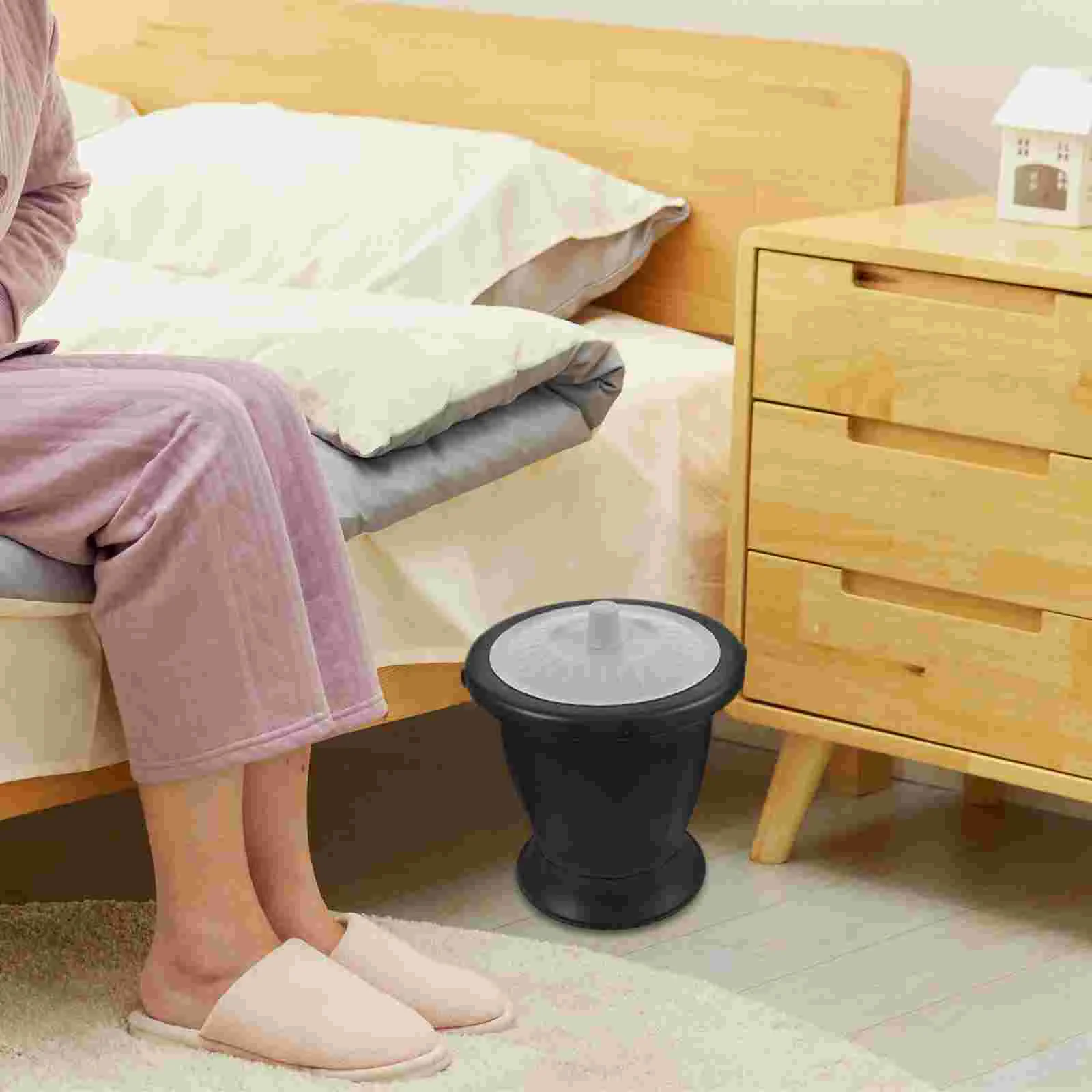 

Portable Toilet Spittoon Night with Handle Plastic Spittoon Urinal Pots Urinal for Elderly Chamber Lid Pregnant Woman